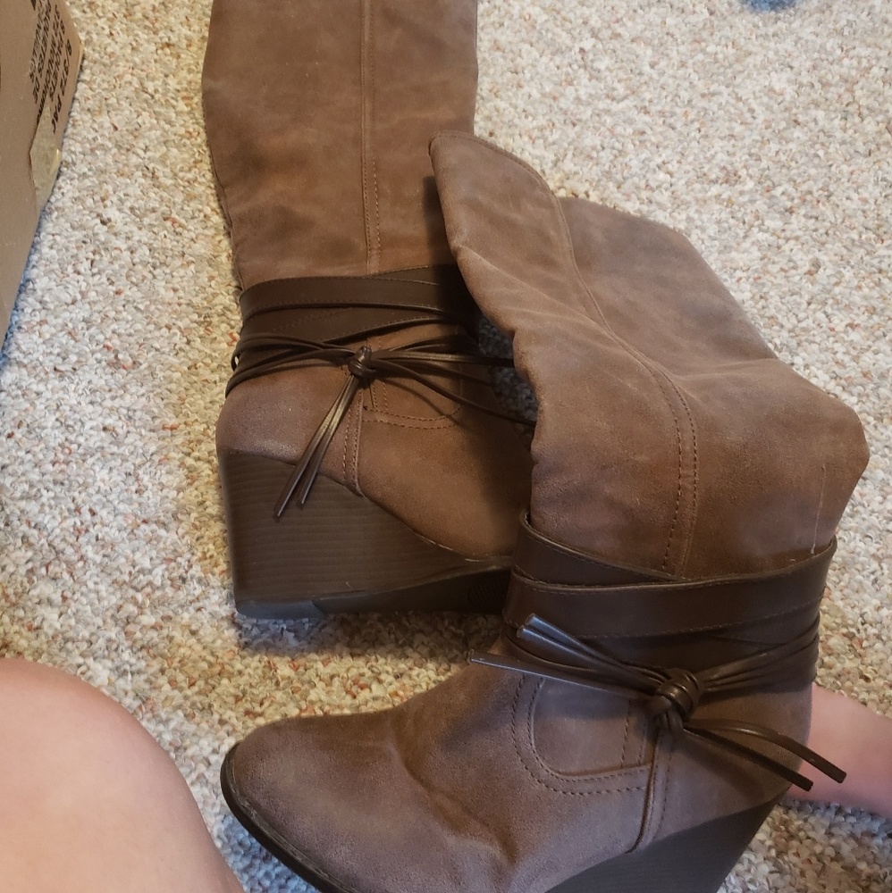 Wedge Boots